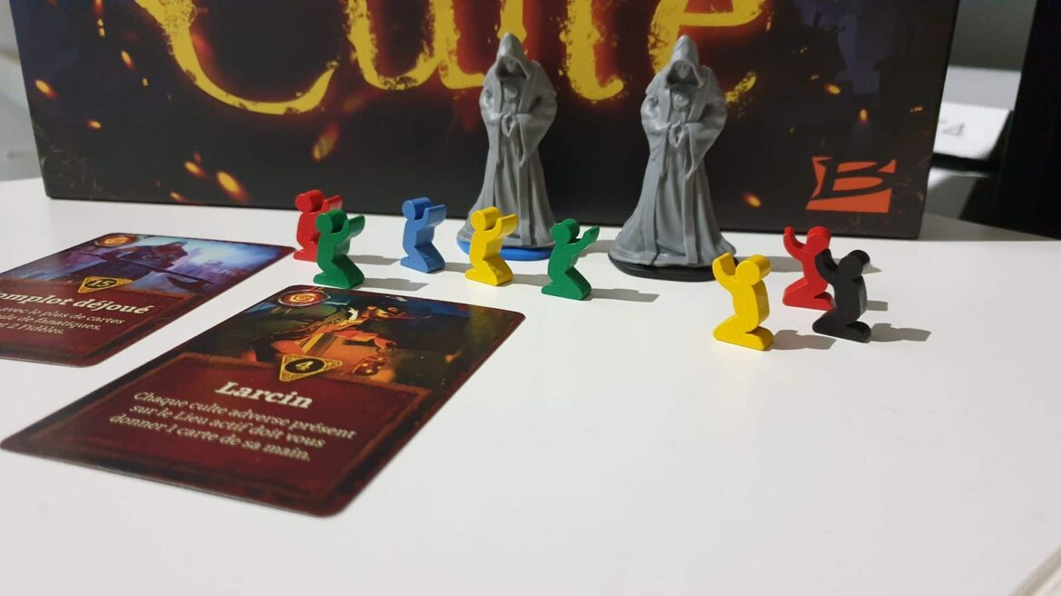 Culte, entre stratégies perfides et fanatiques